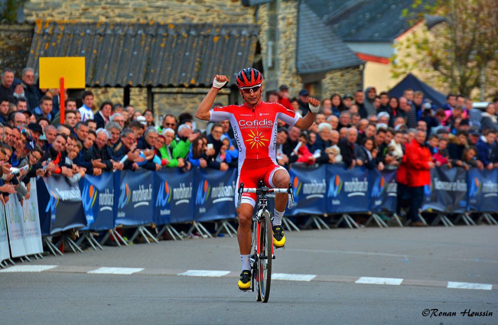 Victoire en solitaire de Clément Venturini à Quelneuc. ©Ronan Houssin